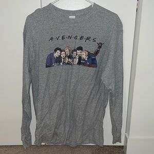 Mens Avengers Friends shirt size Large
